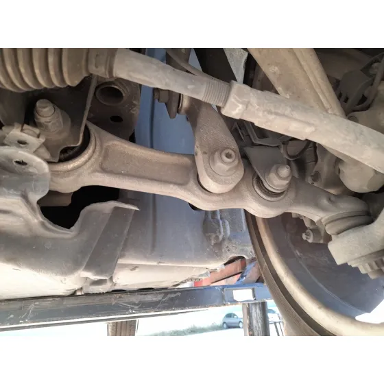 Brazo Suspension Inferior Delantero Izquierdo para Mercedes-Benz Clase C Descapotable (A205)
