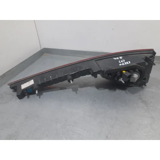 Piloto Trasero Izquierdo Interior para Renault Megane Iv Sport Tourer (K9A/M/N_)