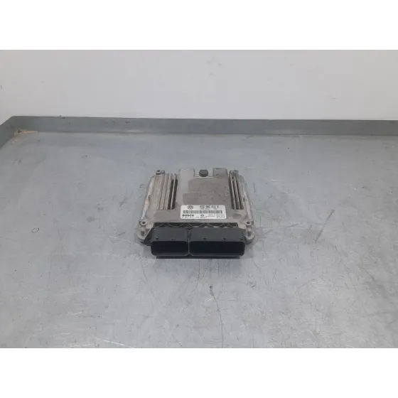 Centralita Motor Uce para Volkswagen Golf V (1K1)