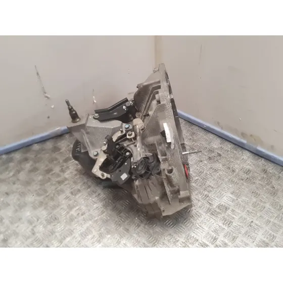 Caja Cambios para Nissan Micra V (K14)