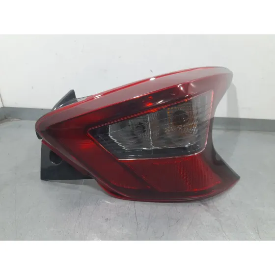 Piloto Trasero Derecho para Nissan Micra V (K14)