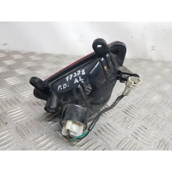 Piloto Trasero Derecho Paragolpes para Mahindra Kuv 100 Nxt