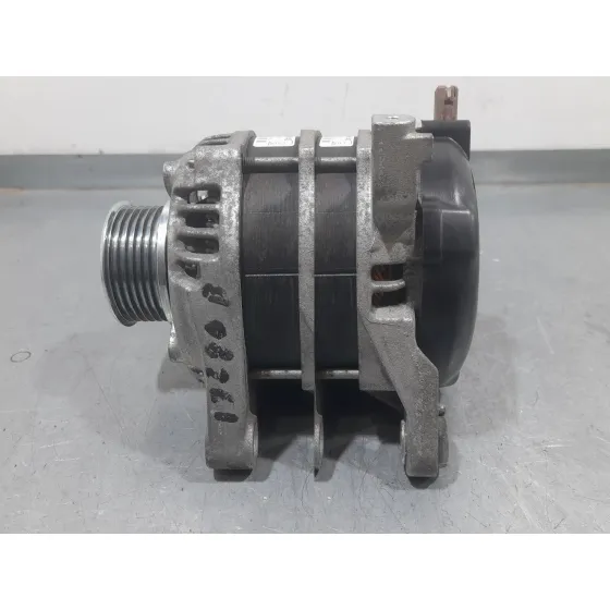 Alternador para Toyota Auris (_E18_)