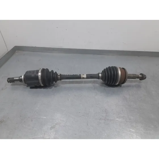 Transmision Delantera Izquierda para Toyota Auris (_E18_)