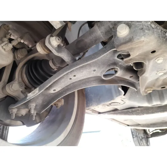 Brazo Suspension Inferior Delantero Derecho para Audi Q3 Sportback (F3N)