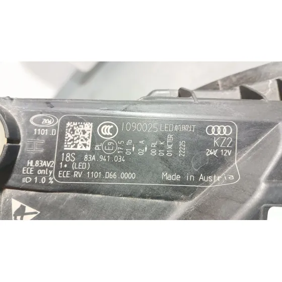 Faro Derecho para Audi Q3 Sportback (F3N)