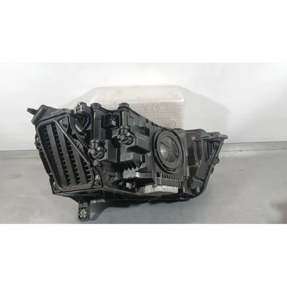 Faro Izquierdo para Audi Q3 Sportback (F3N)