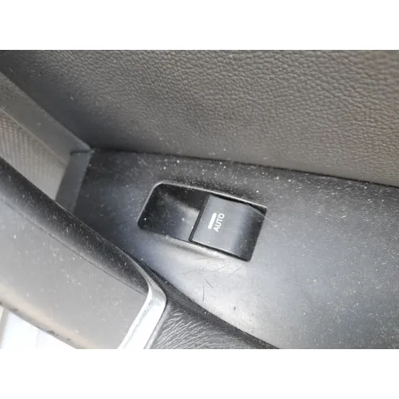 Mando Elevalunas Trasero Derecho para Hyundai I40 I (Vf)