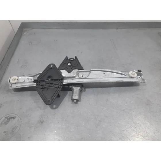 Elevalunas Delantero Izquierdo para Dacia Sandero Iii
