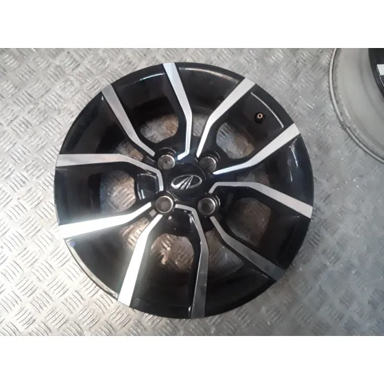 Juego Llantas Aluminio para Mahindra Kuv 100 Nxt