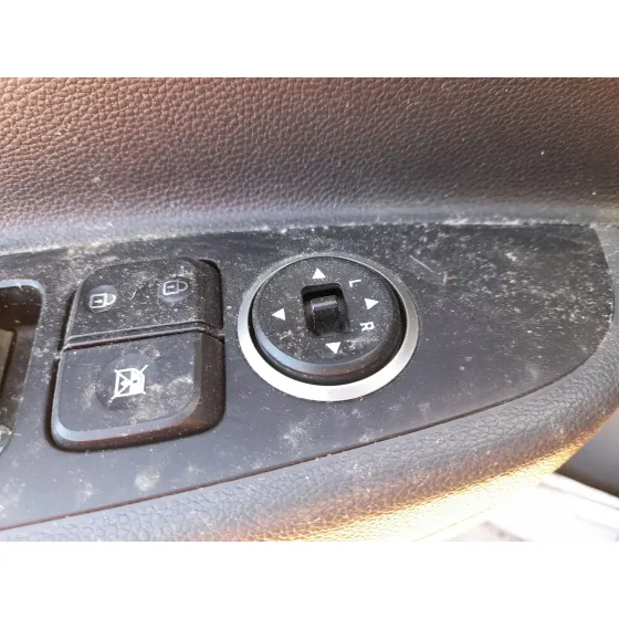 Mando Elevalunas Delantero Izquierdo para Hyundai I10 Ii (Ba, Ia)