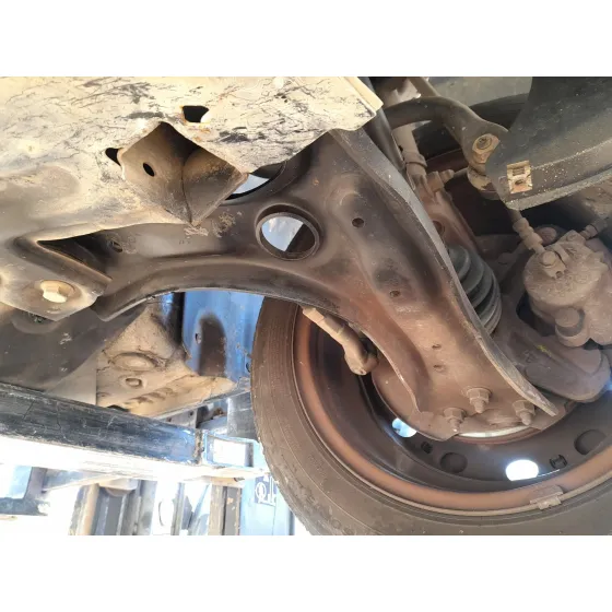 Brazo Suspension Inferior Delantero Izquierdo para Seat Ibiza Iv (6J5, 6P1)