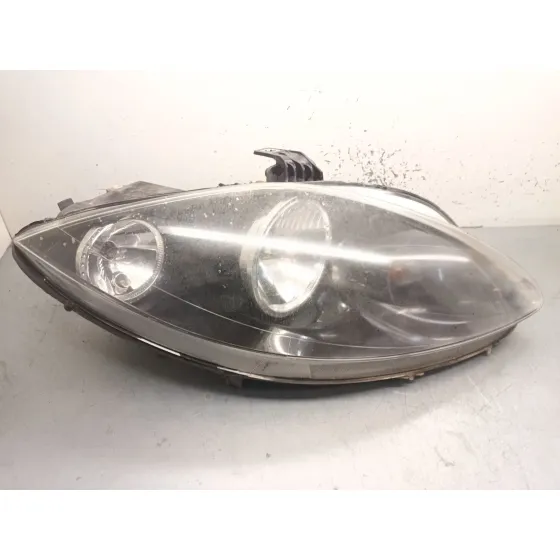 Faro Derecho para Seat Leon (1P1)