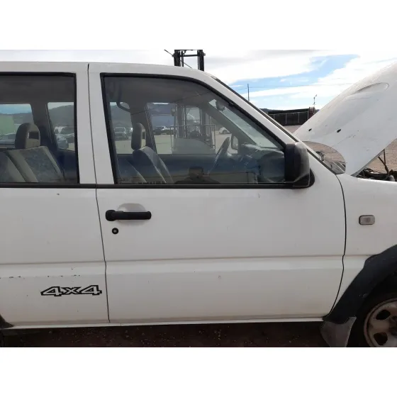 Puerta Delantera Derecha para Nissan Terrano Ii (R20)