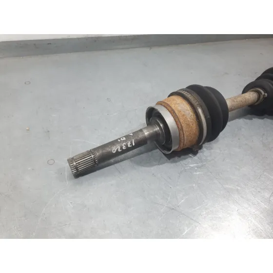 Transmision Delantera Izquierda para Nissan Terrano Ii (R20)