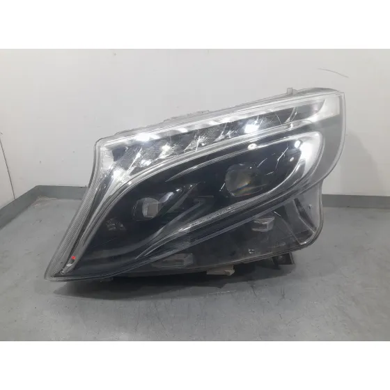 Faro Izquierdo para Mercedes-Benz Vito Tourer (W447)