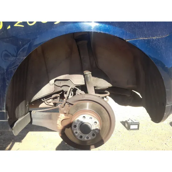 Plastico Pase Rueda Tras. Izq. para Audi A3 (8P1)