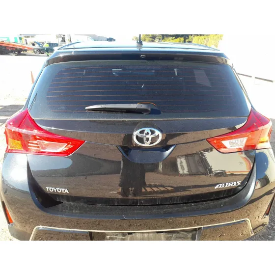 Porton Trasero para Toyota Auris (_E18_)