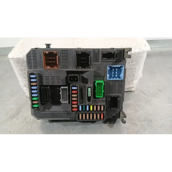 Caja Reles / Fusibles para Peugeot 308 Ii (Lb_, Lp_, Lw_, Lh_, L3_)