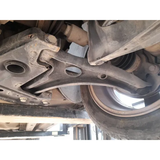 Brazo Suspension Inferior Delantero Izquierdo para Smart Forfour (454)