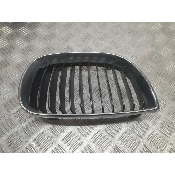 Rejilla Delantera para Bmw 1 (E81)