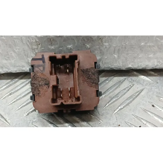 Mando Elevalunas Delantero Izquierdo para Dacia Sandero Iii