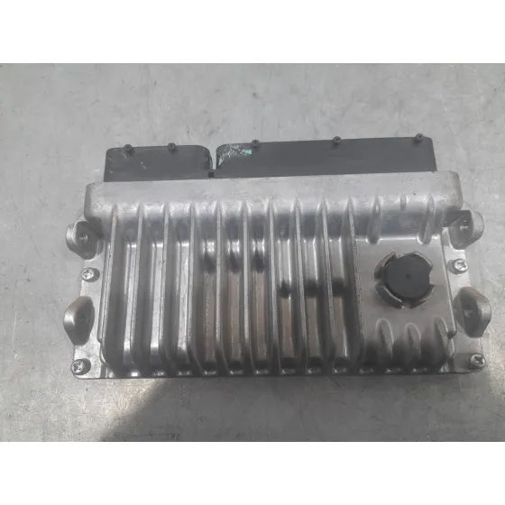 Centralita Motor Uce para Toyota Auris