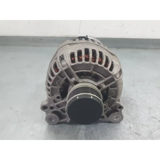 Alternador para Audi A3 (8L1)