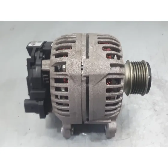Alternador para Audi A3 (8L1)