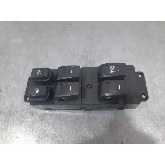 Mando Elevalunas Delantero Izquierdo para Ssangyong Tivoli