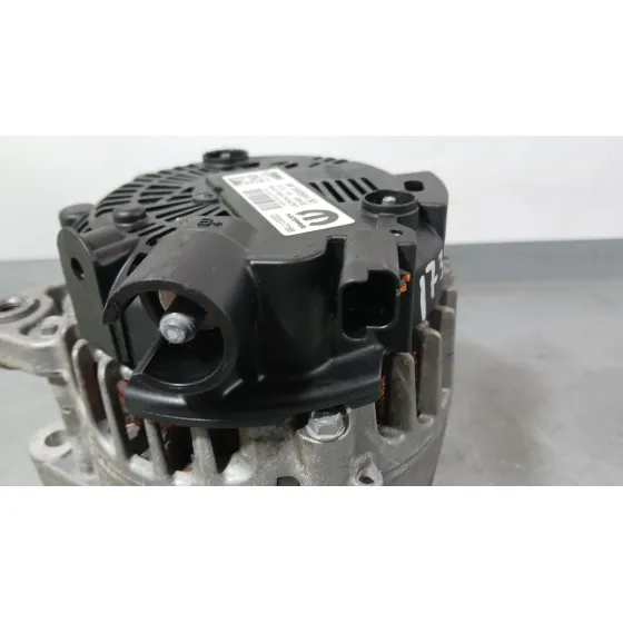 Alternador para Opel Corsa F (P2Jo)