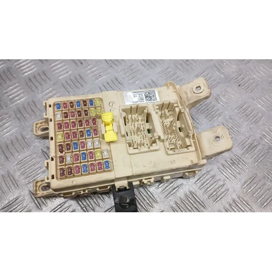 Caja Reles / Fusibles para Kia Rio (Yb)