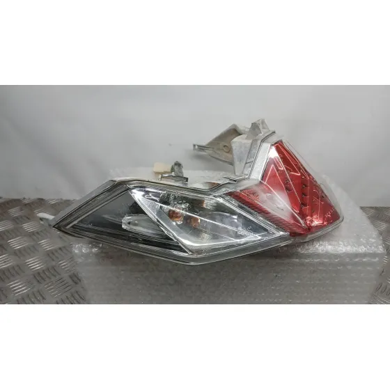 Piloto Trasero Central para Sym Jet