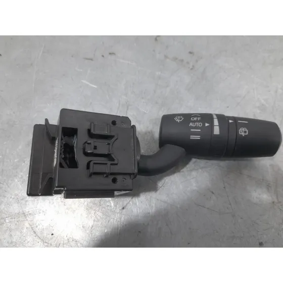 Mando Limpia para Mazda 2 Lim. ()