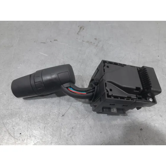 Mando Limpia para Mazda 2 Lim. ()