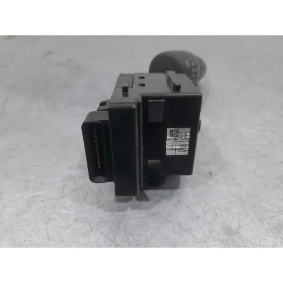 Mando Limpia para Mazda 2 Lim. ()