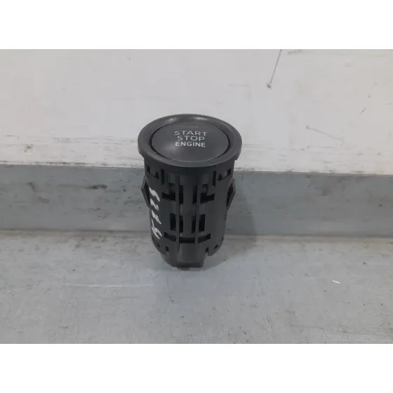 Boton Start/Stop para Mazda 2 Lim. ()
