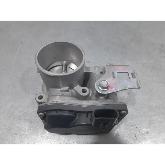 Caja Mariposa para Mazda 2 Lim. ()