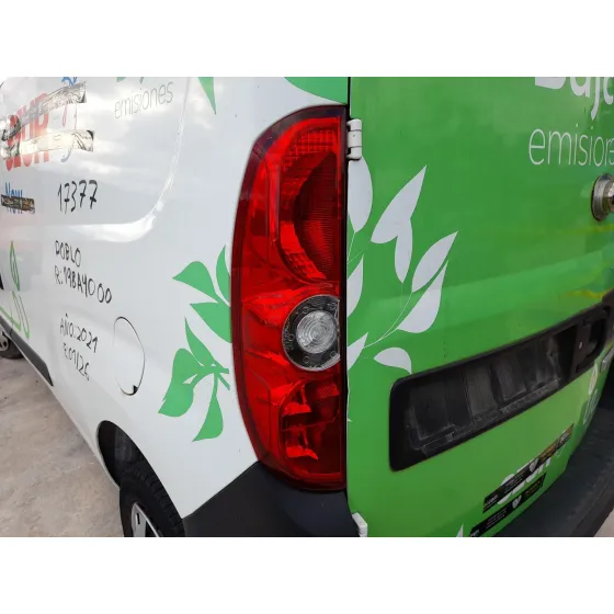 Piloto Trasero Izquierdo para Fiat Doblo Cargo (263_)