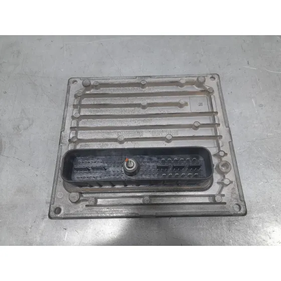 Centralita Motor Uce para Ford Focus C-Max (Cap)