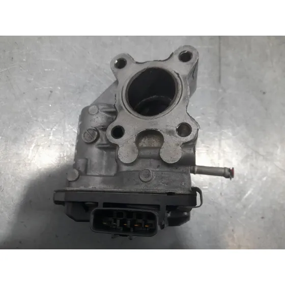 Caja Mariposa Egr para Nissan Cabstar ->09.06