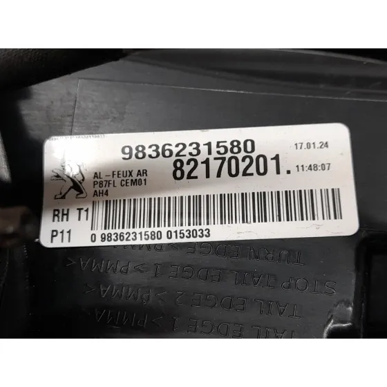 Piloto Trasero Derecho Exterior para Peugeot 5008 Ii (Mc_, Mj_, Mr_, M4_)