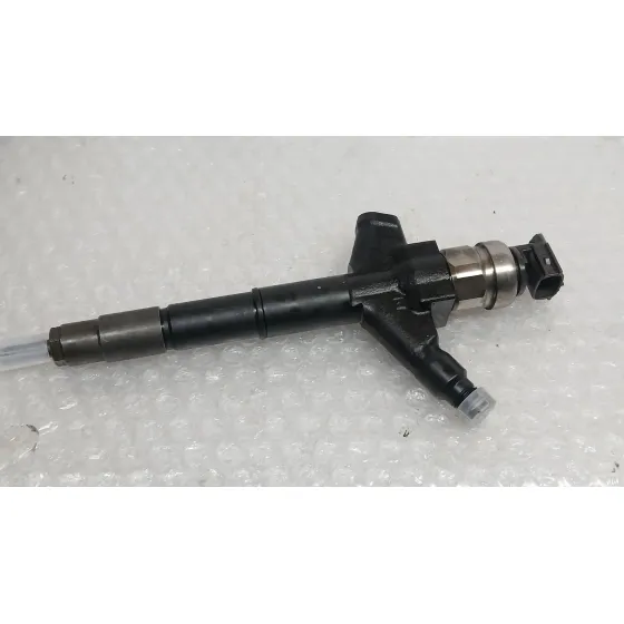 Inyector para Nissan Cabstar ->09.06