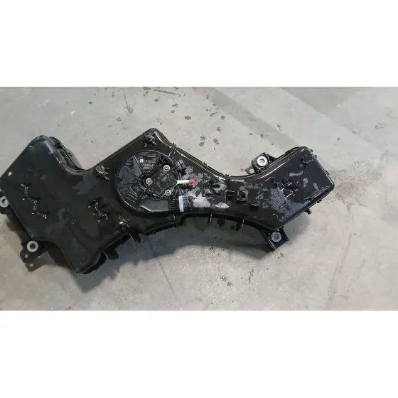 Deposito Adblue para Ford Tourneo Connect / Grand Tourneo Connect V408 Monospace