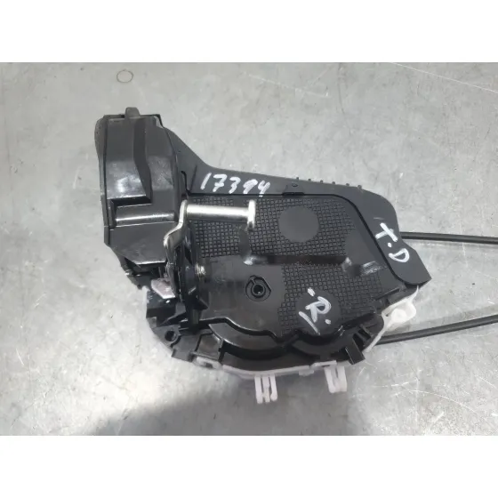 Cerradura Puerta Trasera Derecha para Toyota Yaris (_P13_)