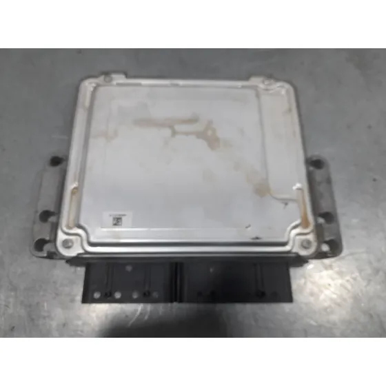 Centralita Motor Uce para Opel Corsa F