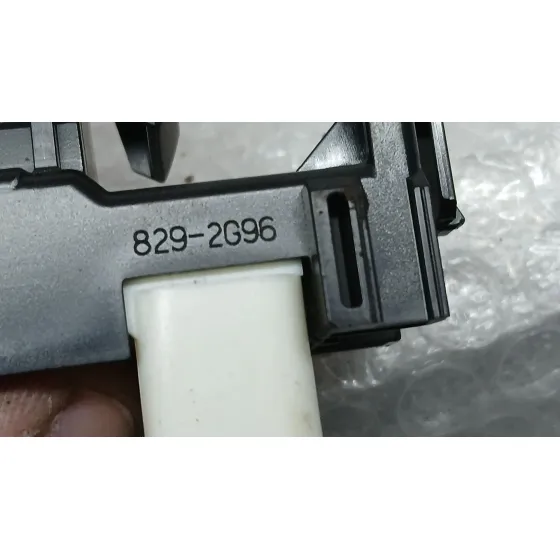 Mando Elevalunas Delantero Derecho para Toyota Yaris (_P13_)