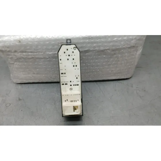Mando Elevalunas Delantero Izquierdo para Toyota Yaris (_P13_)