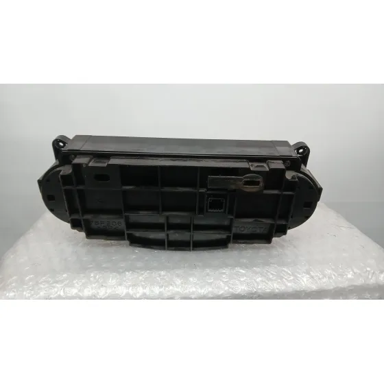 Mando Climatizador para Toyota Yaris (_P13_)