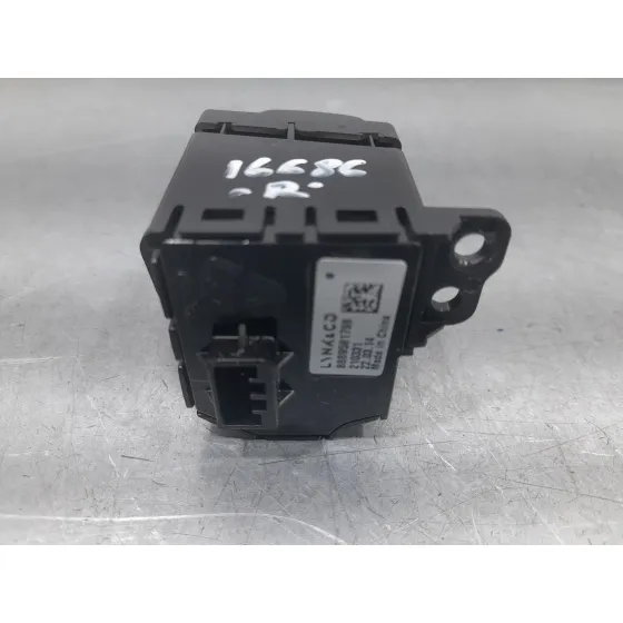Interruptor para Lynk & Co 01
